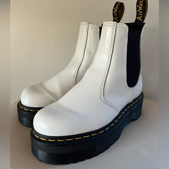 Dr Martens 2976 Quad White Leather Platform Chelsea Ankle Boots